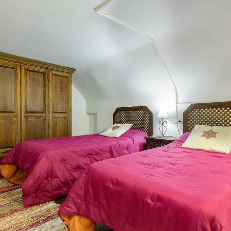 Comfortable Apartment In Granada Near Ski Area With Balcony