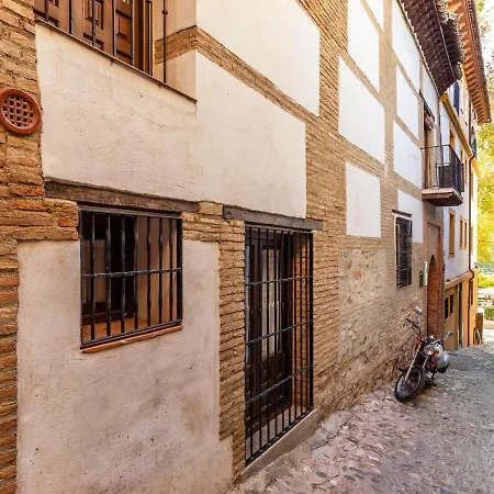 Comfortable Apartment In Granada Near Ski Area With Balcony *